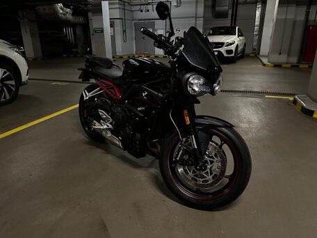 2019 Triumph Street Triple, чёрный, 850000 рублей, вид 1