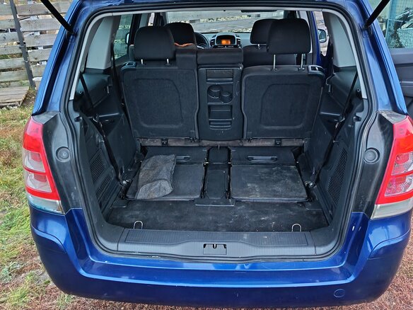 2011 Opel Zafira B Рестайлинг, синий, 750000 рублей