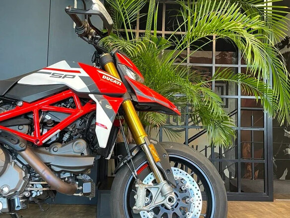 2022 Ducati Hypermotard, красный, 1300000 рублей - вид 5
