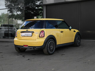 2007 Mini Hatch One II (R56), жёлтый, 550000 рублей, вид 4