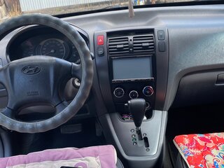 2004 Hyundai Tucson I, белый, 591000 рублей, вид 5