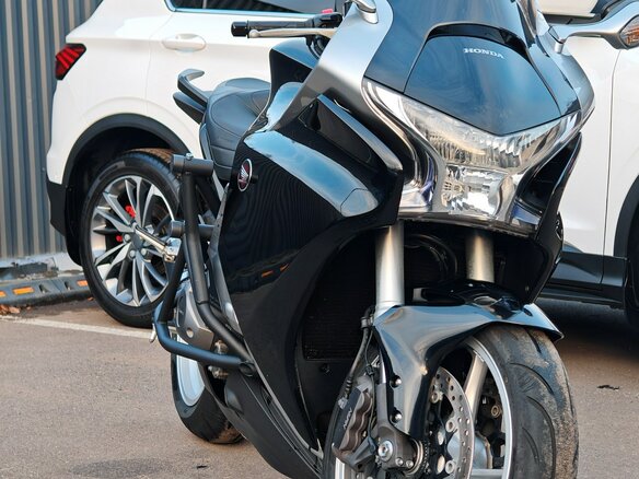 2013 Honda VFR 1200, чёрный, 920000 рублей