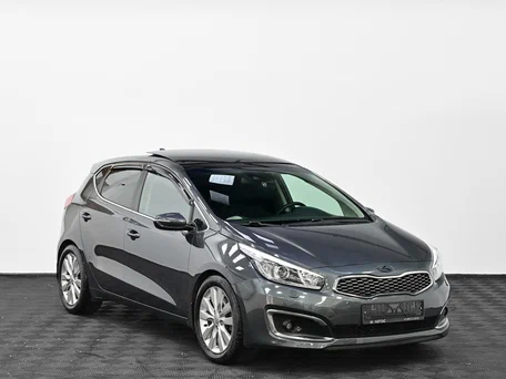 2017 Kia Ceed II Рестайлинг, серый, 1105000 рублей, вид 1