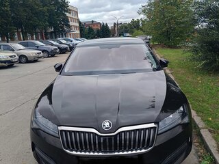 2021 Skoda Superb III Рестайлинг, коричневый, 2300000 рублей, вид 1