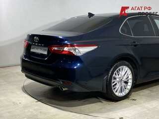 2019 Toyota Camry VIII (XV70), синий, 2590000 рублей, вид 3