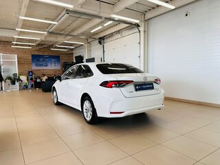 2022 Toyota Corolla XII (E210), белый, 2249900 рублей, вид 4