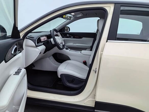 2024 Geely Geome Xingyuan 40.16 kWh, бежевый - вид 5