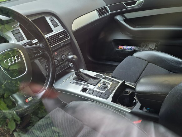 2010 Audi A6 III (C6) Рестайлинг, серый, 1290000 рублей - вид 3