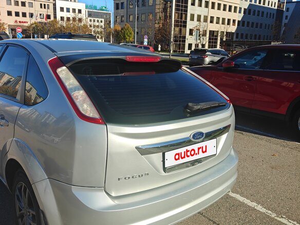 2009 Ford Focus II Рестайлинг, серебристый, 550000 рублей - вид 5