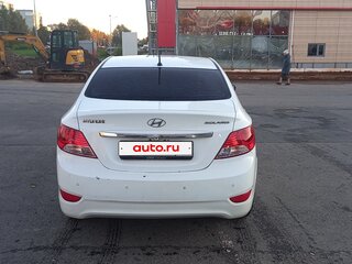 2012 Hyundai Solaris I, белый, 650000 рублей, вид 3