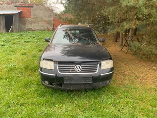 2000 Volkswagen Passat B5 Рестайлинг, чёрный, 186000 рублей, вид 1