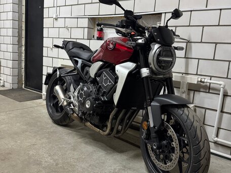 2018 Honda CB 1000R, красный, 1065000 рублей, вид 1