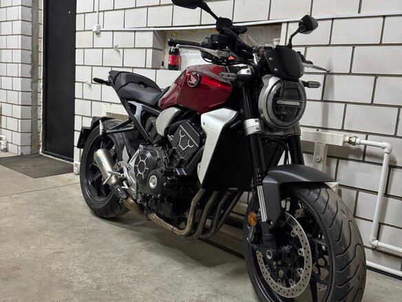 2018 Honda CB 1000R, красный, 1125000 рублей