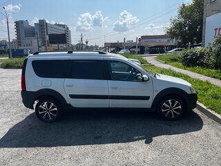 2019 Lada (ВАЗ) Largus Cross I, белый, 650000 рублей, вид 2
