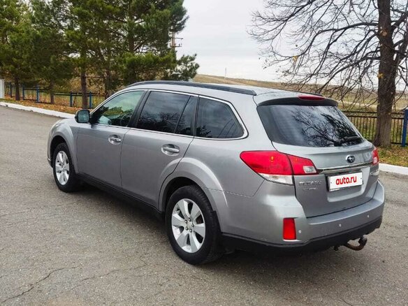 2011 Subaru Outback IV, серебристый, 1100000 рублей - вид 4