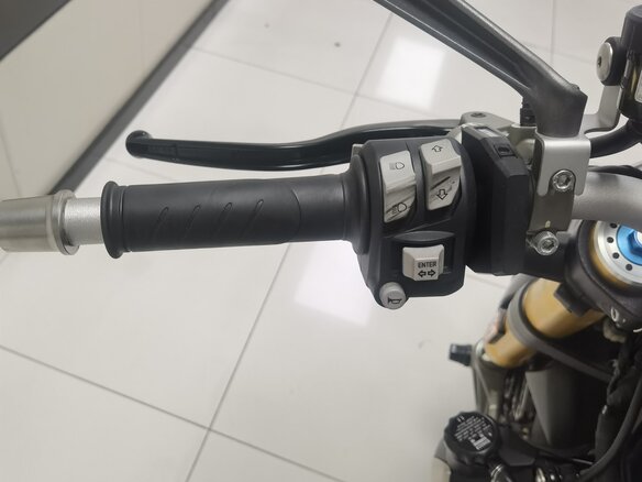 2018 Ducati Monster 1200, серый, 1250000 рублей - вид 18