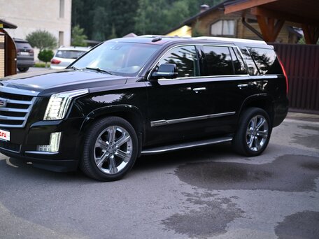2016 Cadillac Escalade IV, чёрный, 3480000 рублей, вид 2