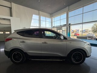 2015 Hyundai ix35 I Рестайлинг, серебристый, 1450000 рублей, вид 4