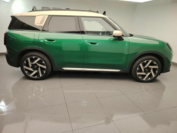 2026 Mini Countryman S III, зелёный, 6590000 рублей - вид 5