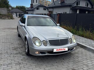 2002 Mercedes-Benz E-Класс 220 III (W211, S211), серебристый, 630000 рублей, вид 4