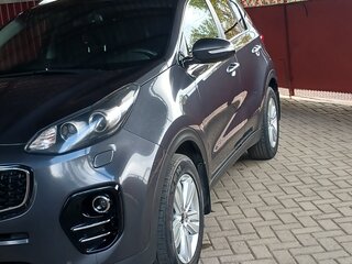 2018 Kia Sportage IV, серый, 2100000 рублей, вид 3