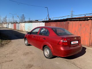 2011 Chevrolet Aveo I Рестайлинг, красный, 280000 рублей, вид 3