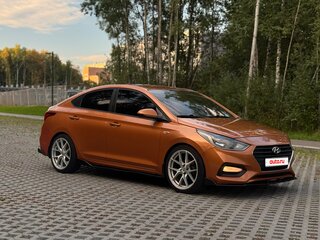 2018 Hyundai Solaris II, оранжевый, 1300000 рублей, вид 2