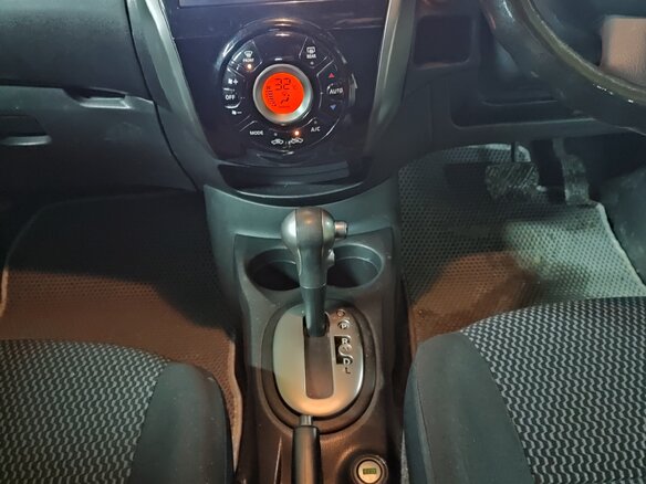 2012 Nissan Note II, фиолетовый, 747000 рублей - вид 14