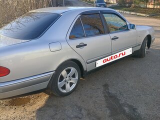 1996 Mercedes-Benz E-Класс 220 II (W210, S210), серый, 330000 рублей, вид 2