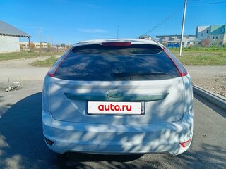 2010 Ford Focus II Рестайлинг, белый, 567000 рублей, вид 2