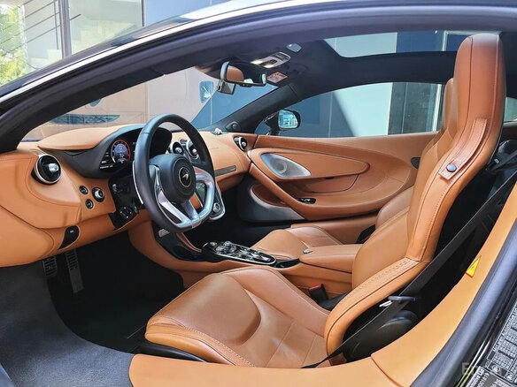 2022 McLaren GT, чёрный, 19814468 рублей - вид 6