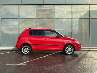 2009 Skoda Fabia II, красный, 517000 рублей, вид 3