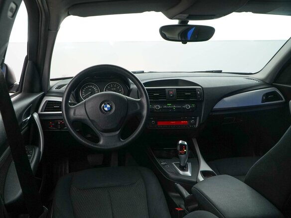 2013 BMW 1 серии 116i II (F20/F21), красный, 1049077 рублей - вид 5