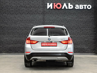 2013 BMW X1 18i I (E84) Рестайлинг, серый, 1200000 рублей, вид 5