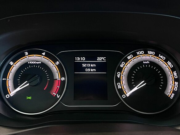 2026 Lada (ВАЗ) Iskra SW Cross, серый, 1577000 рублей - вид 12