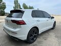 2023 Volkswagen Golf VIII, белый, 2100000 рублей - вид 3