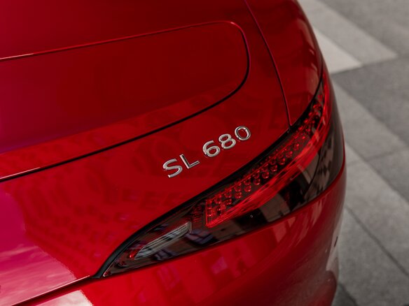 2026 Mercedes-Benz Maybach SL SL 680, пурпурный, 33990000 рублей - вид 13