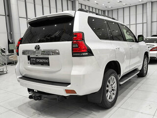 2018 Toyota Land Cruiser Prado 150 Series Рестайлинг 2, белый, 5199000 рублей, вид 5