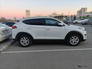 2019 Hyundai Tucson III Рестайлинг, белый, 2350000 рублей, вид 5