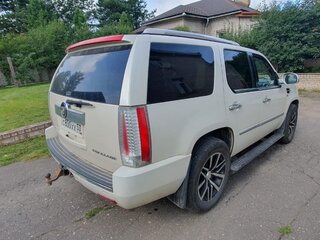 2012 Cadillac Escalade III, белый, 1850000 рублей, вид 3