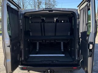 2017 Renault Trafic III, серый, 2380000 рублей, вид 3