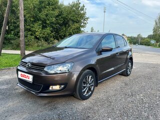 2014 Volkswagen Polo V, коричневый, 900000 рублей, вид 1