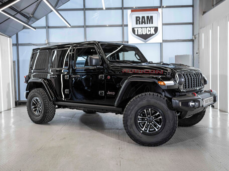 2026 Jeep Wrangler IV (JL) Рестайлинг, чёрный, 8999999 рублей, вид 1