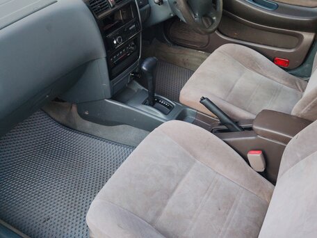 1998 Nissan Presea II, белый, 105000 рублей, вид 2