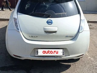 2011 Nissan Leaf (EM61) I (ZE0/AZE0), белый, 483000 рублей, вид 2