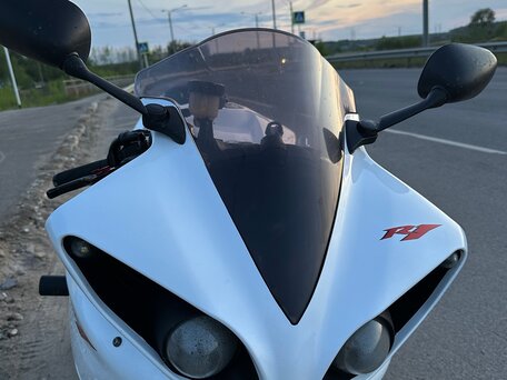 2009 Yamaha YZF-R1, белый, 890000 рублей, вид 2