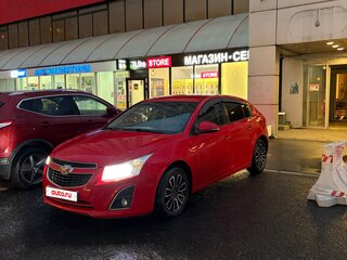 2013 Chevrolet Cruze I Рестайлинг, красный, 690000 рублей, вид 1