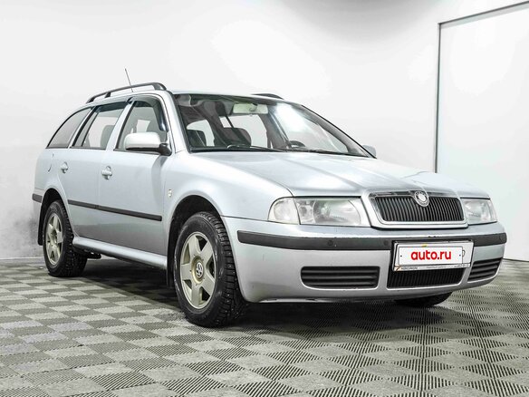 2007 Skoda Octavia I (A4) Рестайлинг, серебристый, 400000 рублей - вид 3