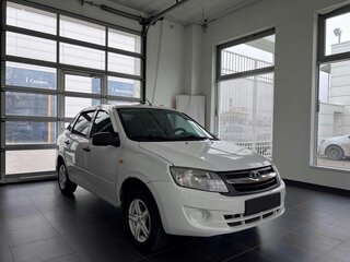 2012 Lada (ВАЗ) Granta I, белый, 300000 рублей, вид 1