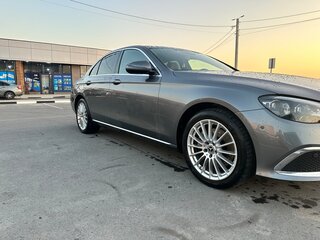2021 Mercedes-Benz E-Класс 250 V (W213, S213, C238) Рестайлинг, серый, 4700000 рублей, вид 5